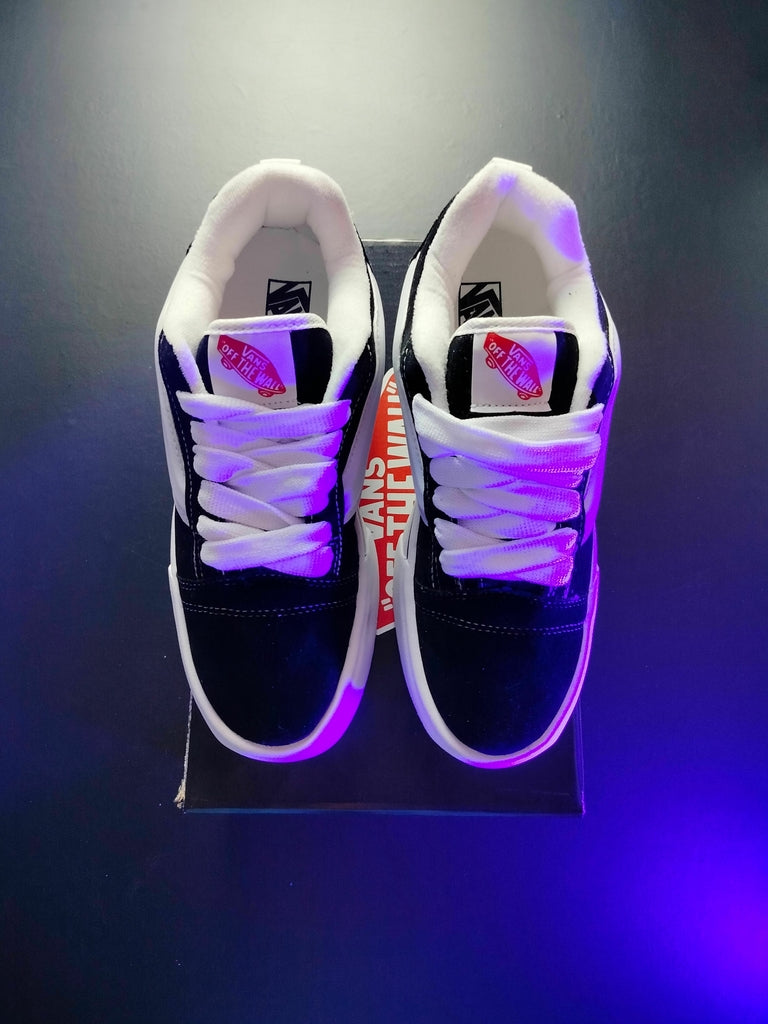 VANS KNU BRANCO/PRETO