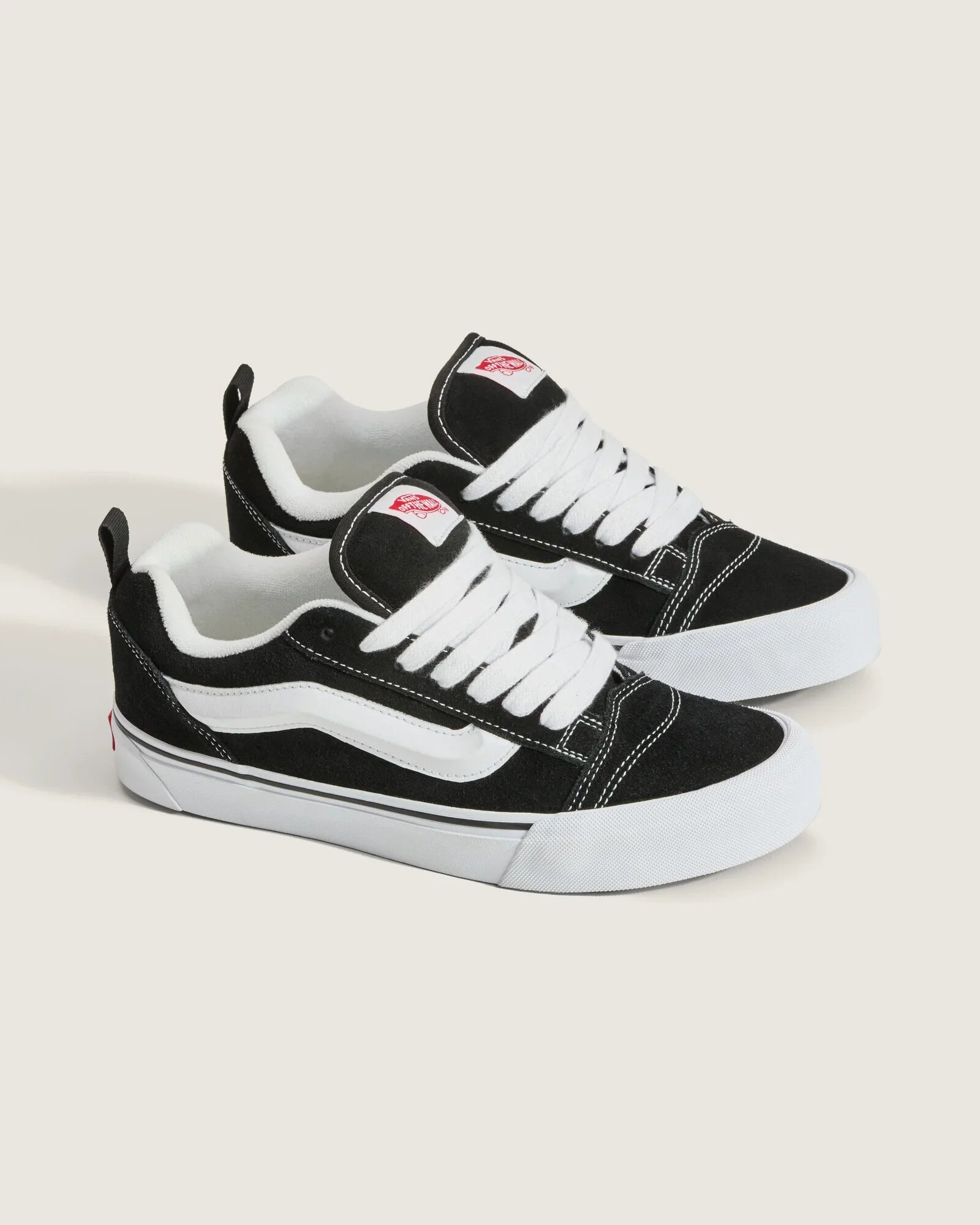 VANS KNU FEMININO BRANCO/PRETO