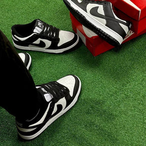 NIKE DUNK BRANCO/ PRETO MASCULINO